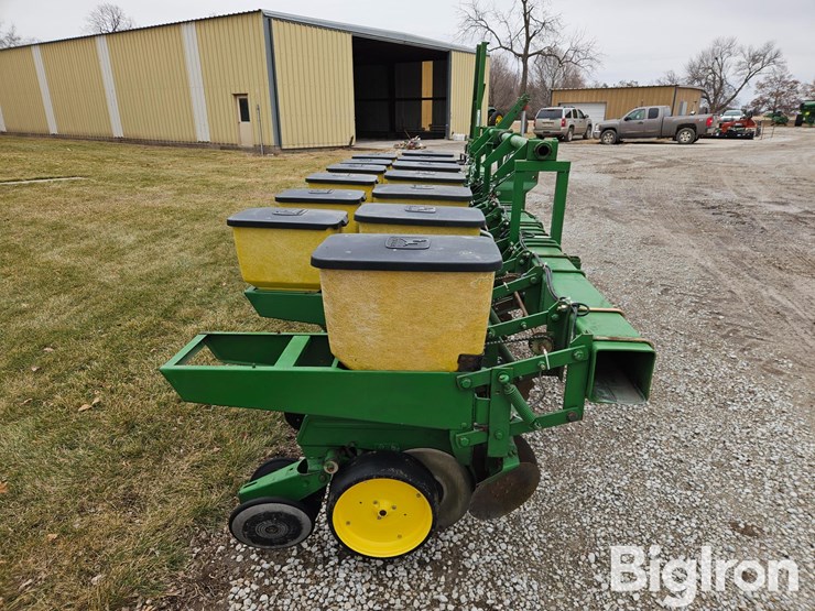 john-deere-7100-image-4