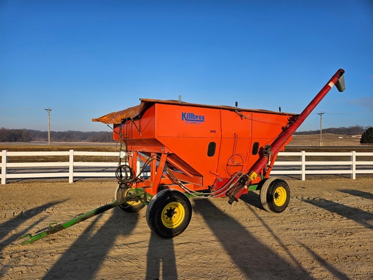 john-deere-1075-image-1