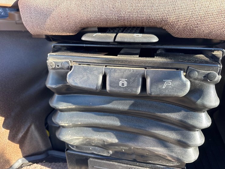 2010-john-deere-7830-image-86