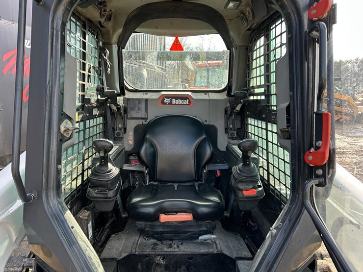 2020-bobcat-t76-image-20