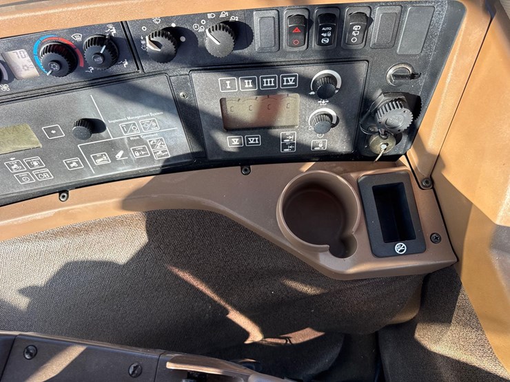 2008-john-deere-8330-image-80