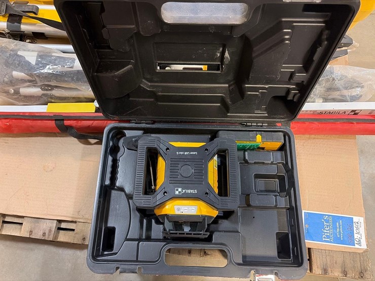 assortment-of-laser-level-equipment-image-5