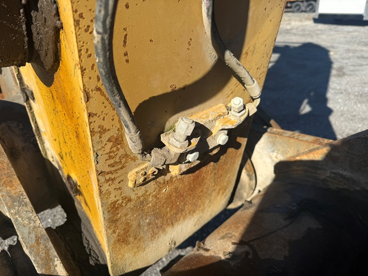 caterpillar-328d-image-18