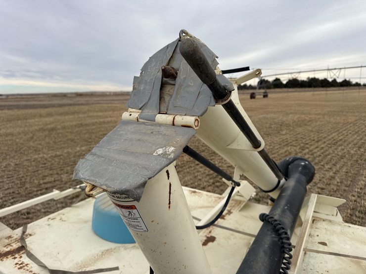 friesen-seed-tender-image-18