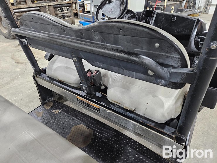 2018-club-car-carryall-1700-image-9