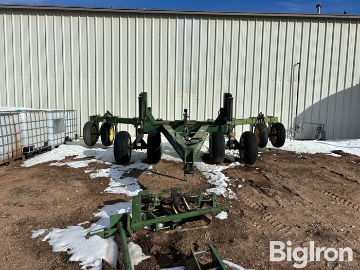 john-deere-915-image-2