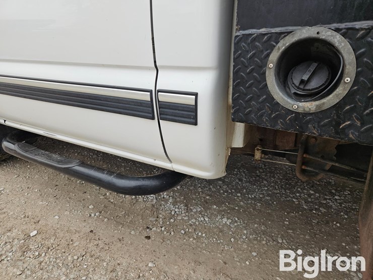 1999-chevrolet-silverado-1500-image-10