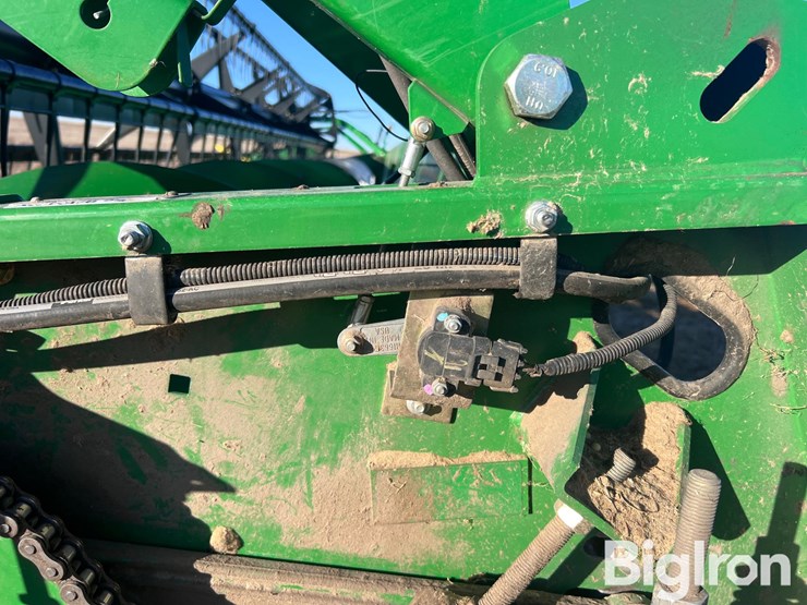 2014-john-deere-625f-image-18