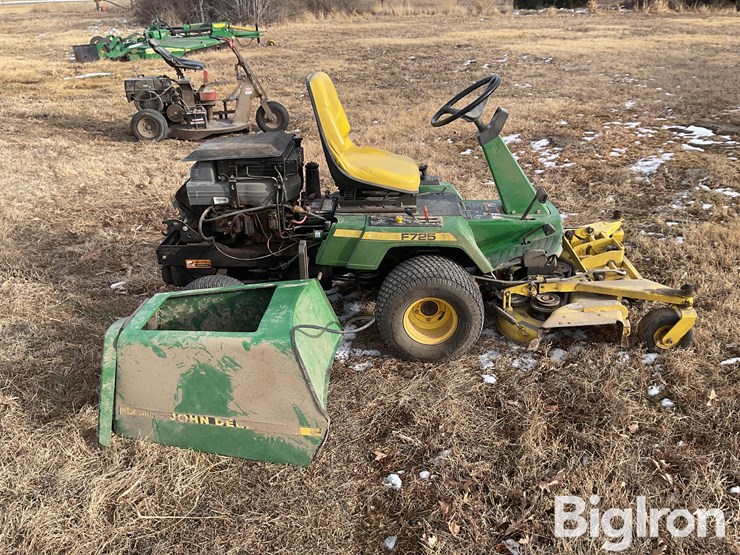 john-deere-f725-image-4