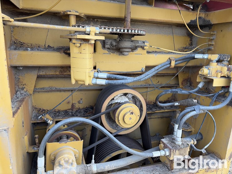 1995-haybuster-h1000-image-13