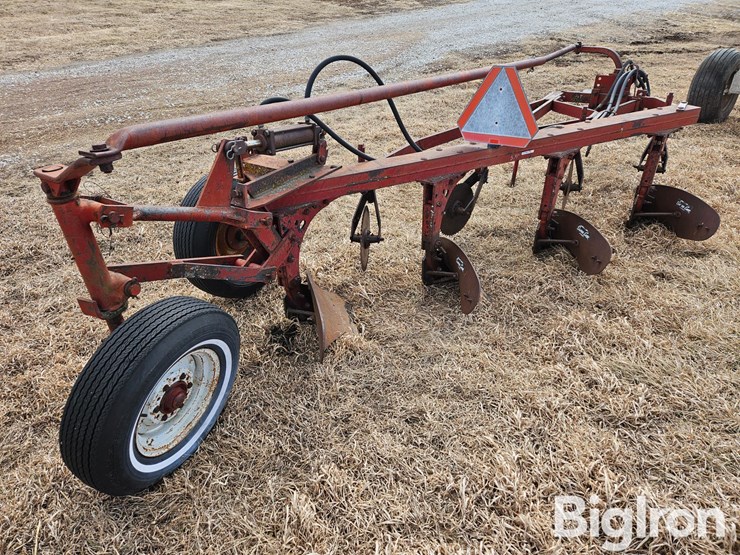 international-540-image-5