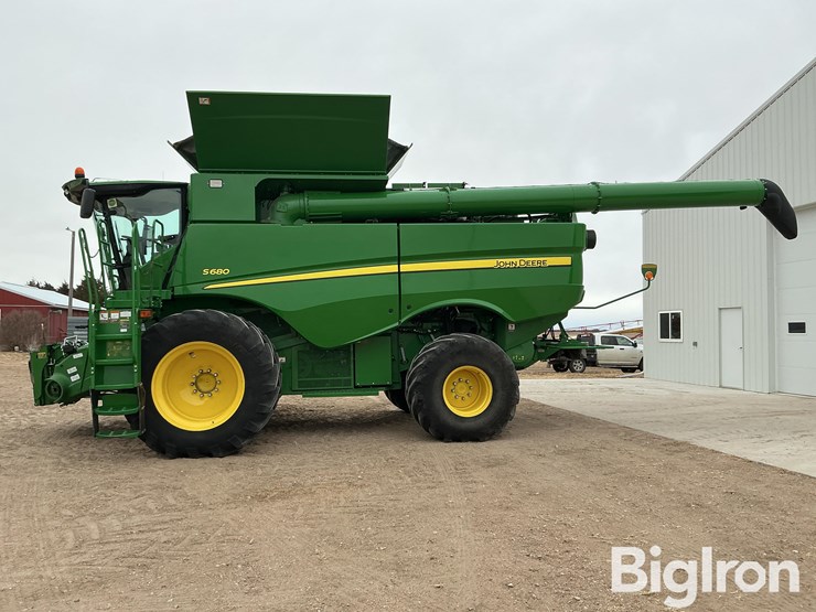 2015-john-deere-s680-image-8