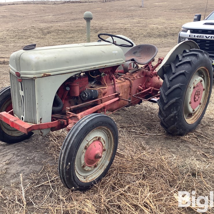FORD TRACTOR