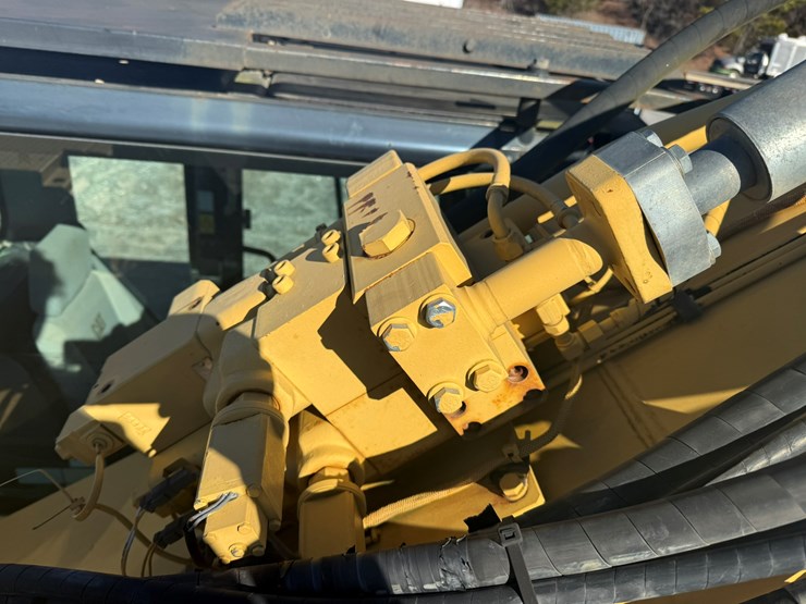 caterpillar-328d-image-44