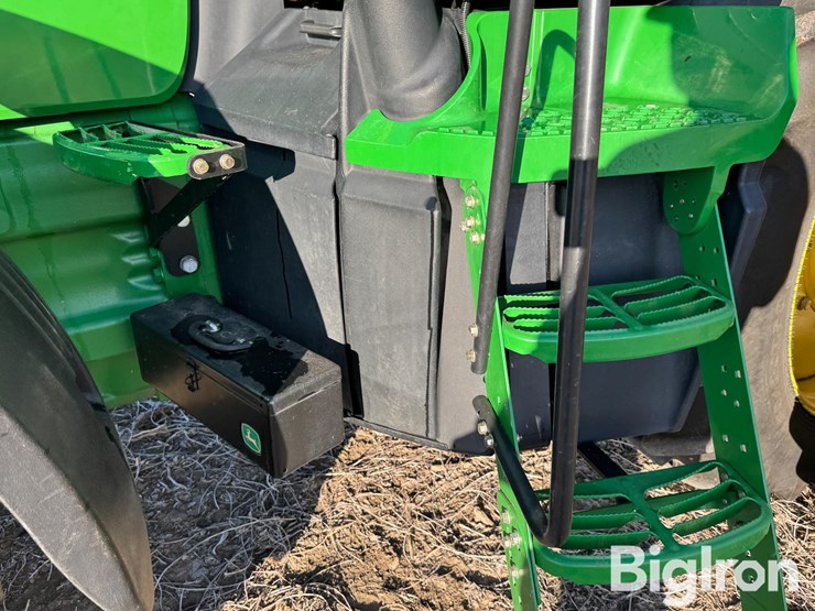 2010-john-deere-8225r-image-13