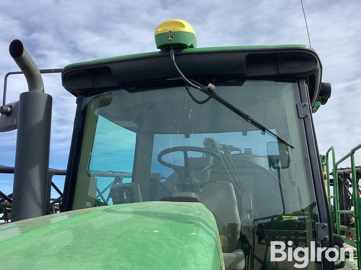 2011-john-deere-4730-image-13