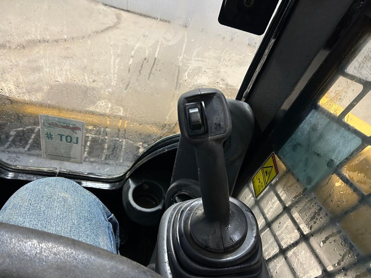 2019-caterpillar-259d-image-23