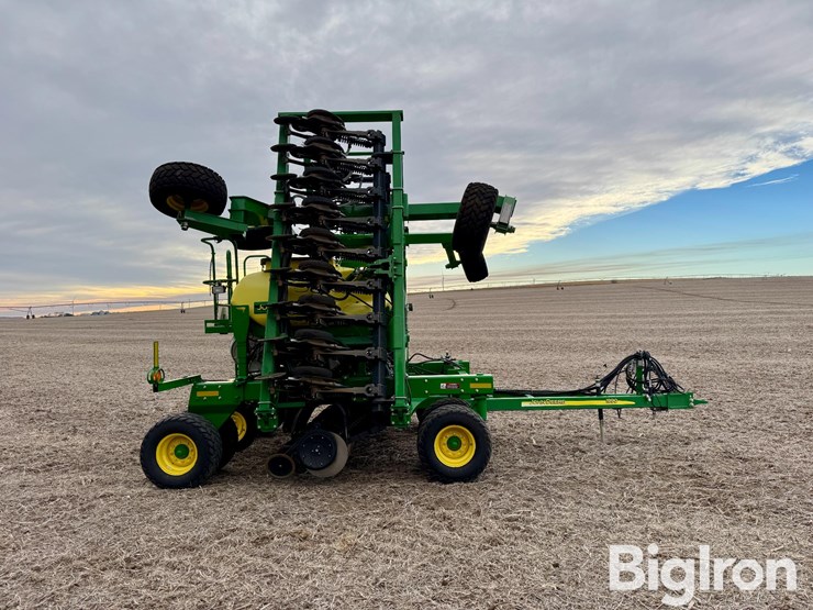 2013-john-deere-1990-image-4