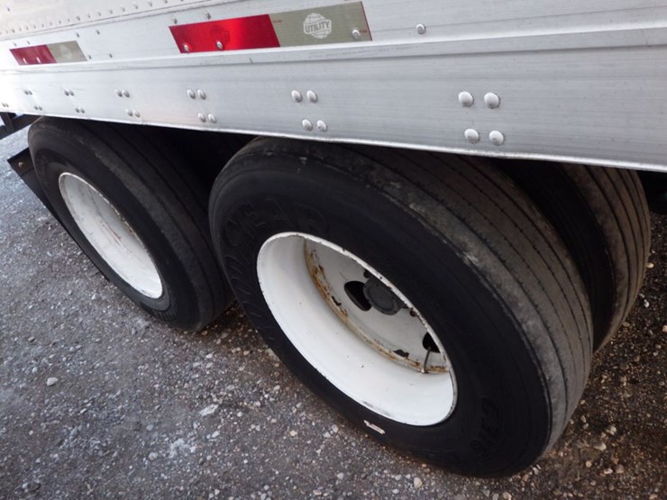 2018-utility-van-image-16