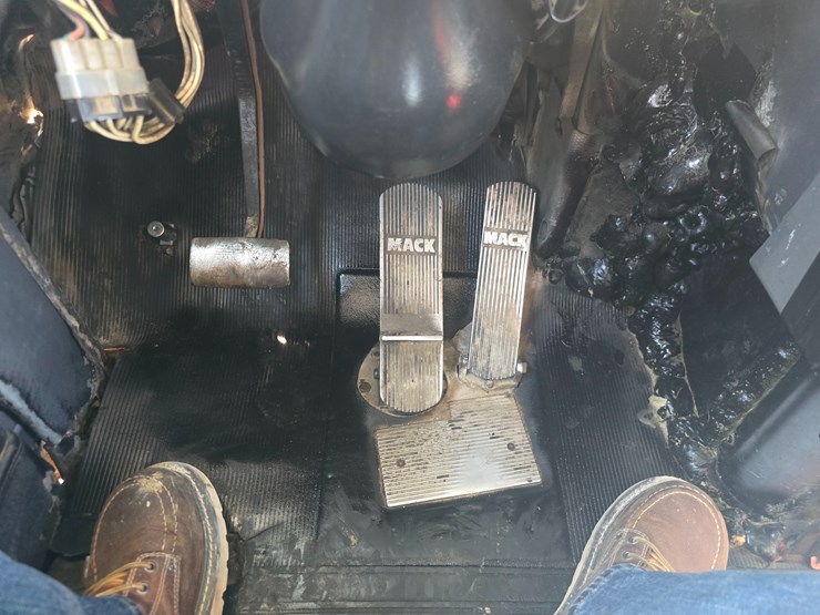 1998-mack-dm600-image-94