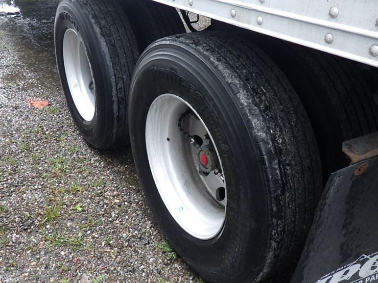 2016-hyundai-reefer-image-18