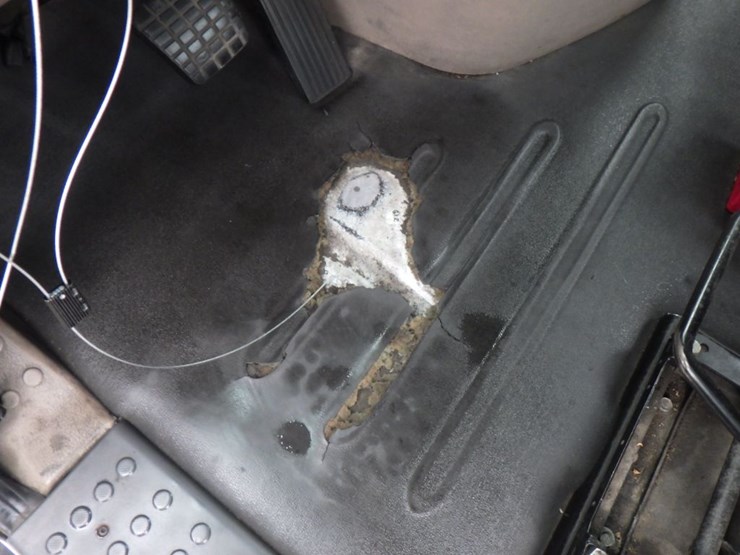 2015-freightliner-cascadia-113-evolution-image-18