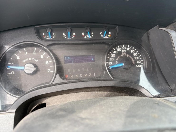 2014-ford-f150-xl-image-13