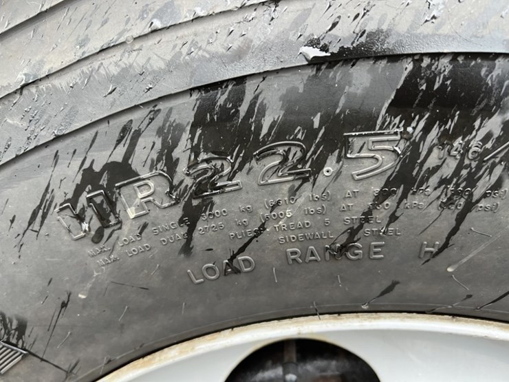 2013-international-7500-s/a-dump-truck-image-16