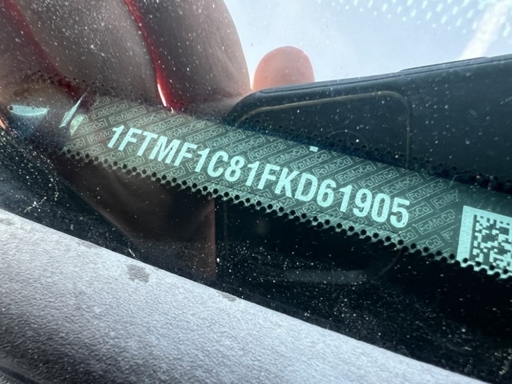 2015-ford-f150-xl-image-9