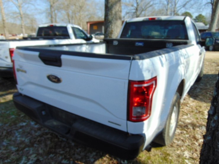 2016-ford-f150-image-2