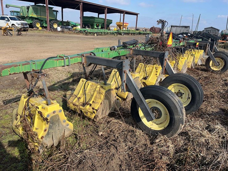 red-ball-8-row-hooded-sprayer,-3pt-image-4