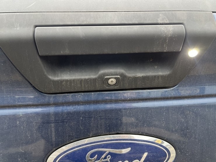 2016-ford-f150-xl-image-19