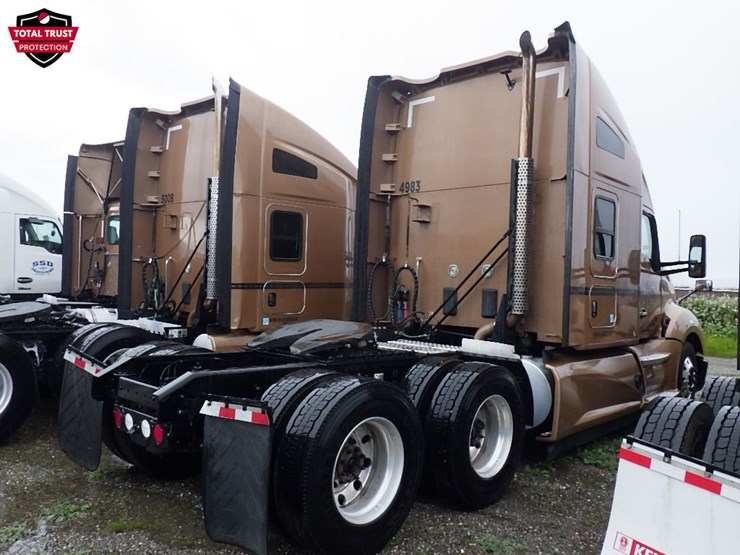 2022-kenworth-t680-image-11