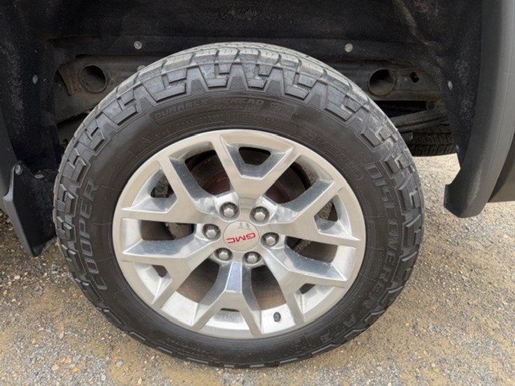 #428-•-2015-gmc-k1500-pickup-image-12