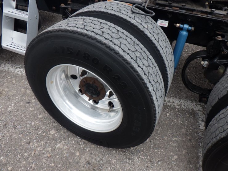 2020-kenworth-t680-image-15