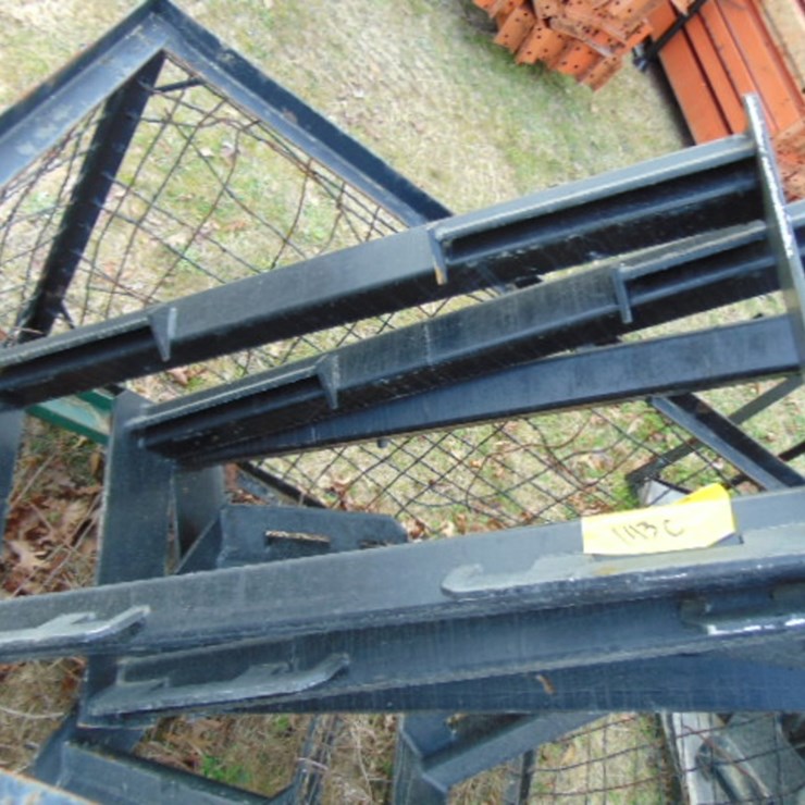 SQUARE TUBING ATTACHMENT PLATE