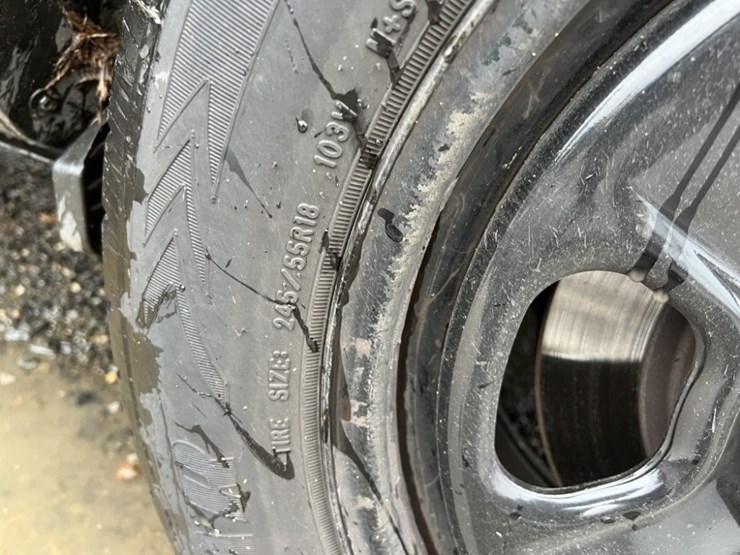 2017-ford-explorer-image-18