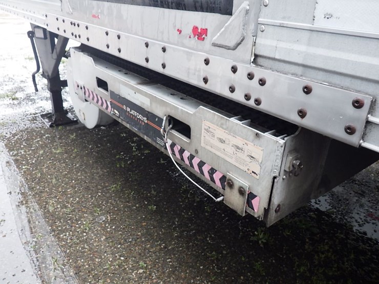 2016-hyundai-reefer-image-24