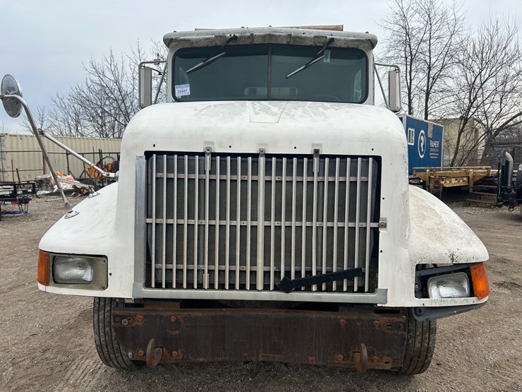 1994-international-9400-image-10