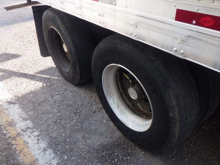 2022-utility-4000d-x-image-10