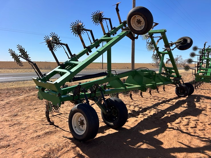 #32-•-2022-sm-fab-pitchout-scratcher-image-6