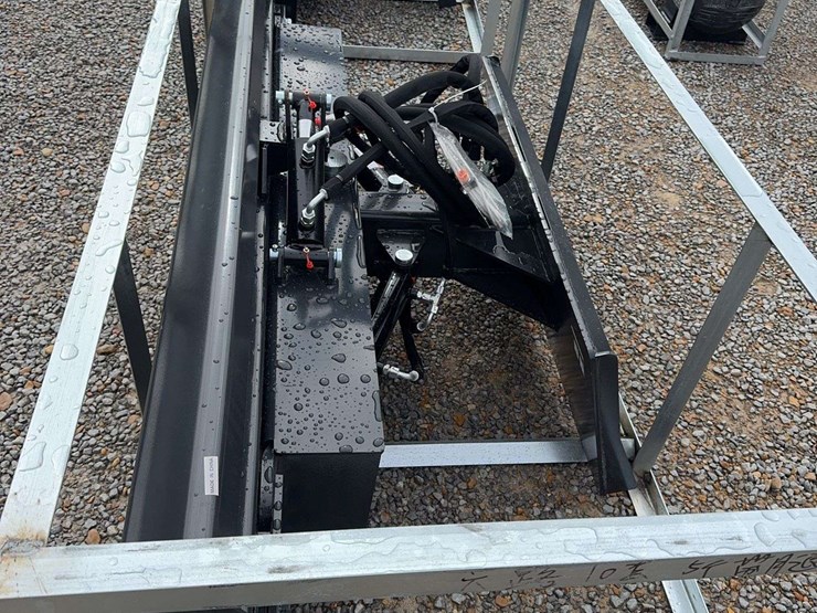 unused-skid-steer-dozer-blade(with-controller)-image-3