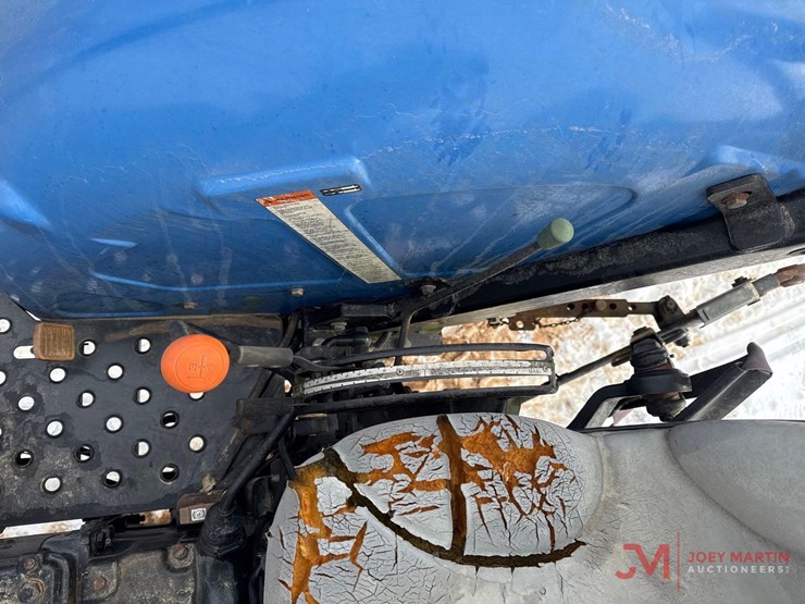 new-holland-workmaster-65-image-16