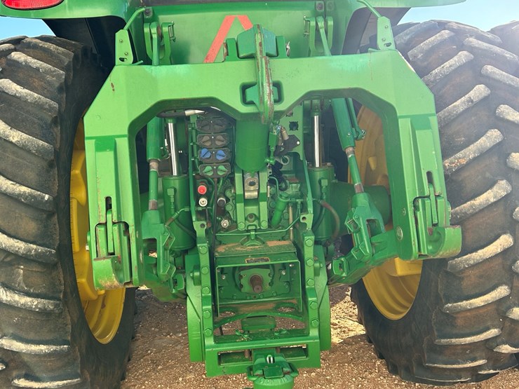 2019-john-deere-8370r-image-9