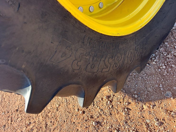 2020-john-deere-8345r-image-22