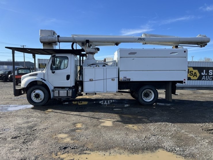 2015-freightliner-m2-s/a-bucket-truck-image-7