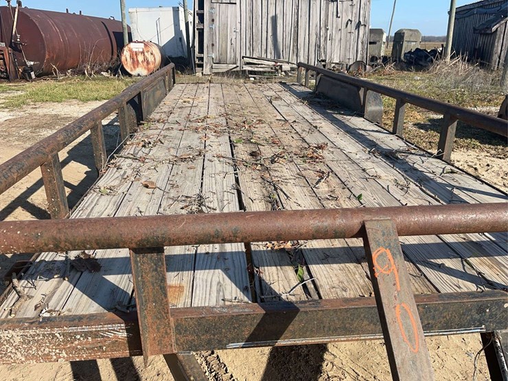 20-ft-equipment-trailer-image-4