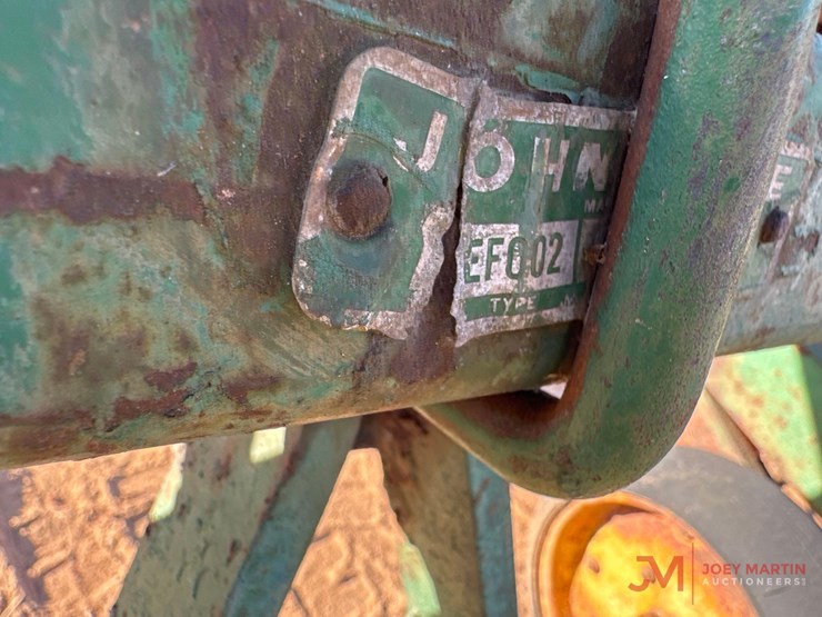 john-deere-12-image-7