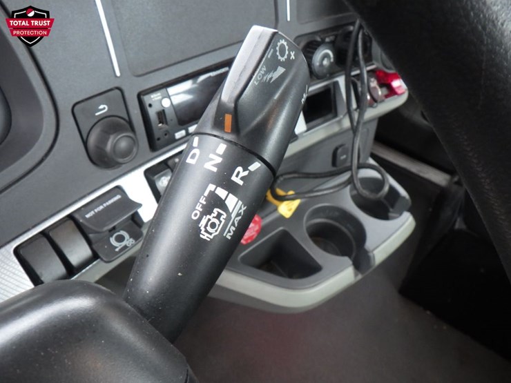 2022-kenworth-t680-image-15