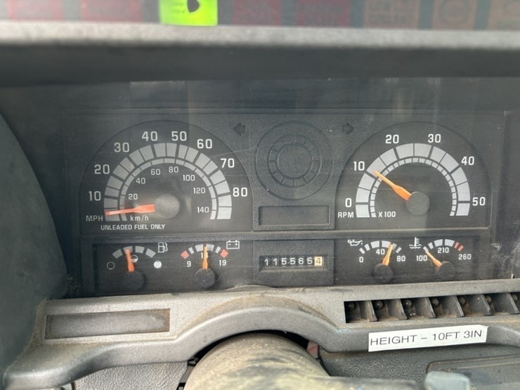 1997-chevrolet-c6500-chip-truck-image-24